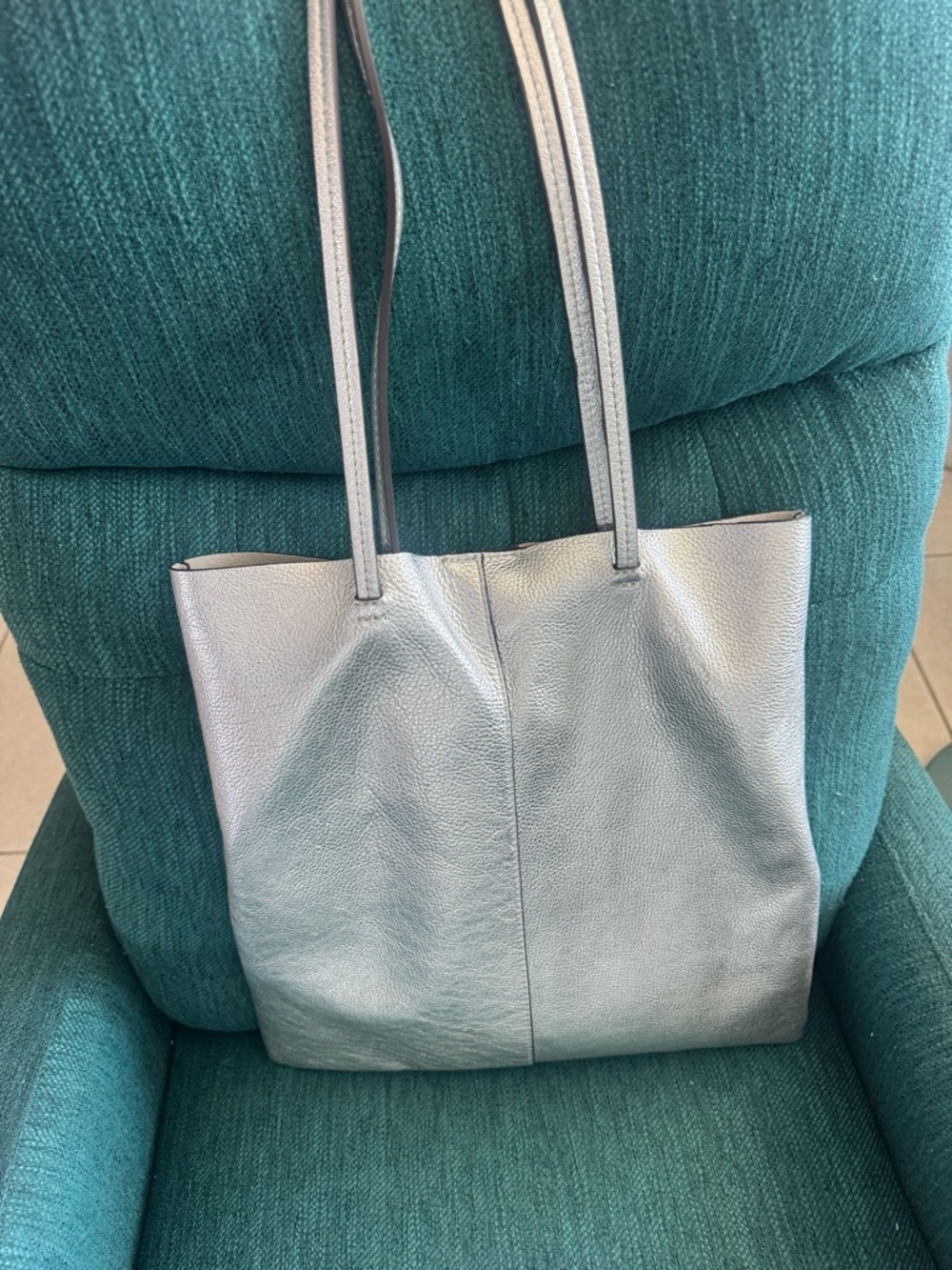 Metallic Silver Leather Tote Bag - Classic Everyday Carry
